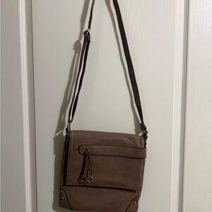 Elegant Brown Crossbody Bag